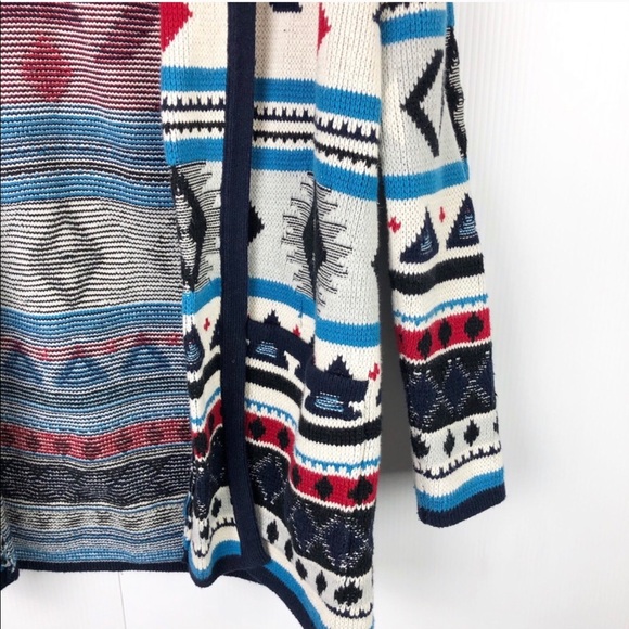 Aztec multi colored Cardigan. 🖤 - Picture 2 of 6